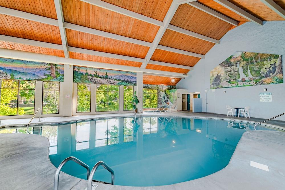Accommodation By Willow Brook Lodge Pigeon Forge Exteriör bild