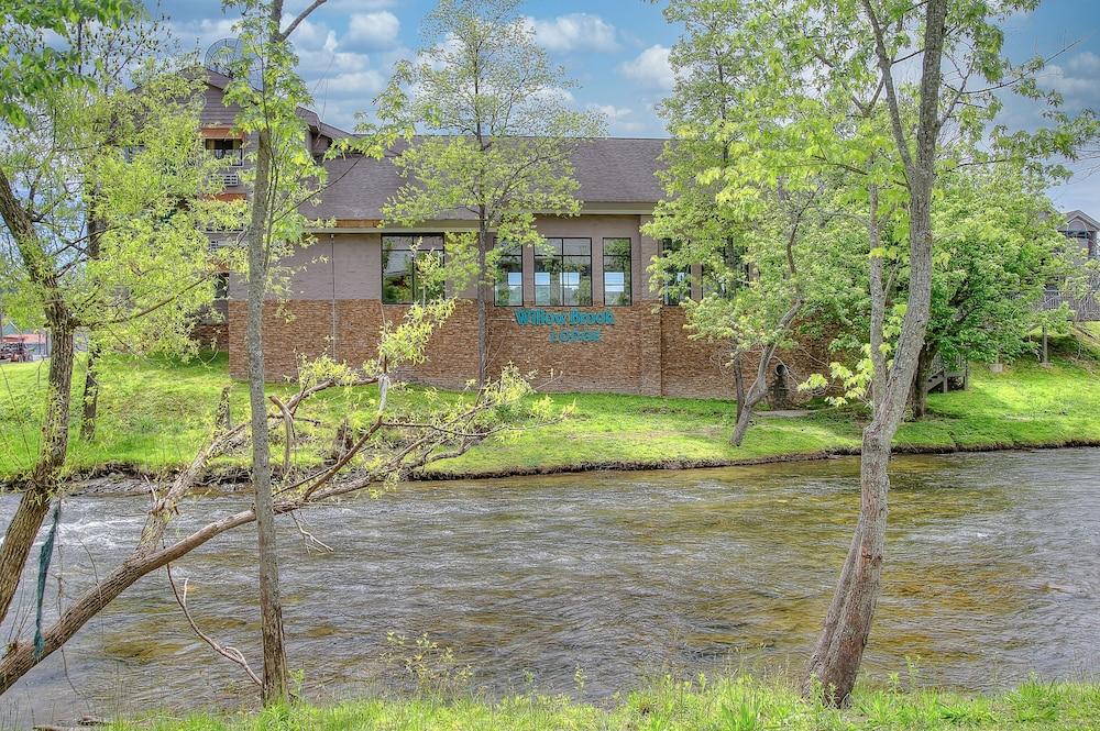 Accommodation By Willow Brook Lodge Pigeon Forge Exteriör bild